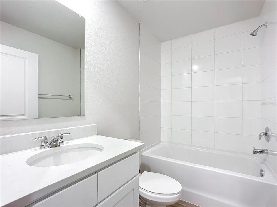 En Venta: $519,900 (6 camas, 0 baños, 2620 Pies cuadrados)