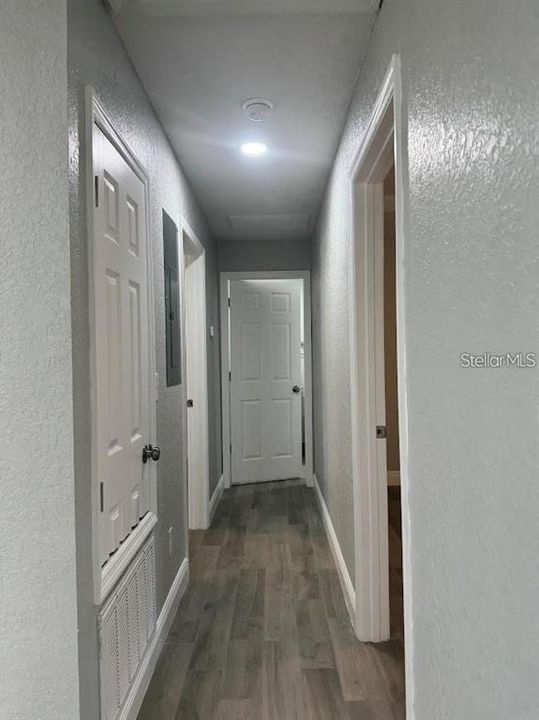 Activo con contrato: $1,400 (2 camas, 2 baños, 1000 Pies cuadrados)