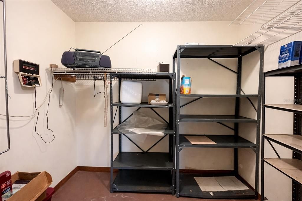 На продажу: $139,000 (2 спален, 2 ванн, 1292 Квадратных фут)