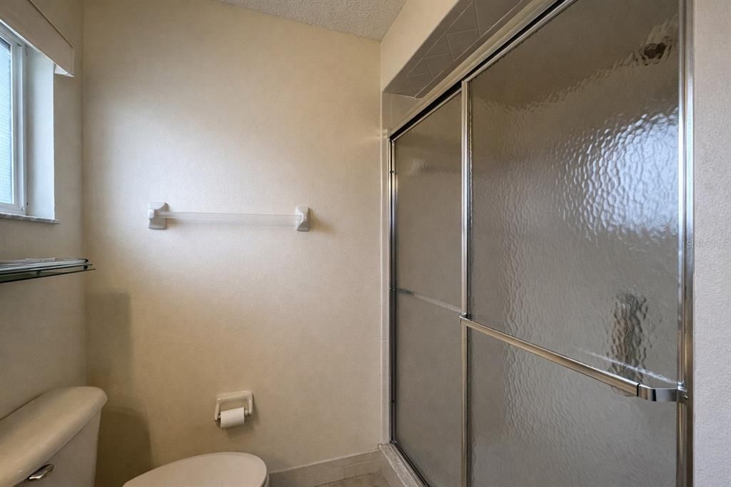 На продажу: $139,000 (2 спален, 2 ванн, 1292 Квадратных фут)