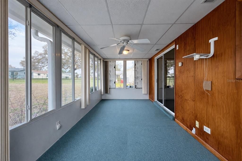 На продажу: $139,000 (2 спален, 2 ванн, 1292 Квадратных фут)