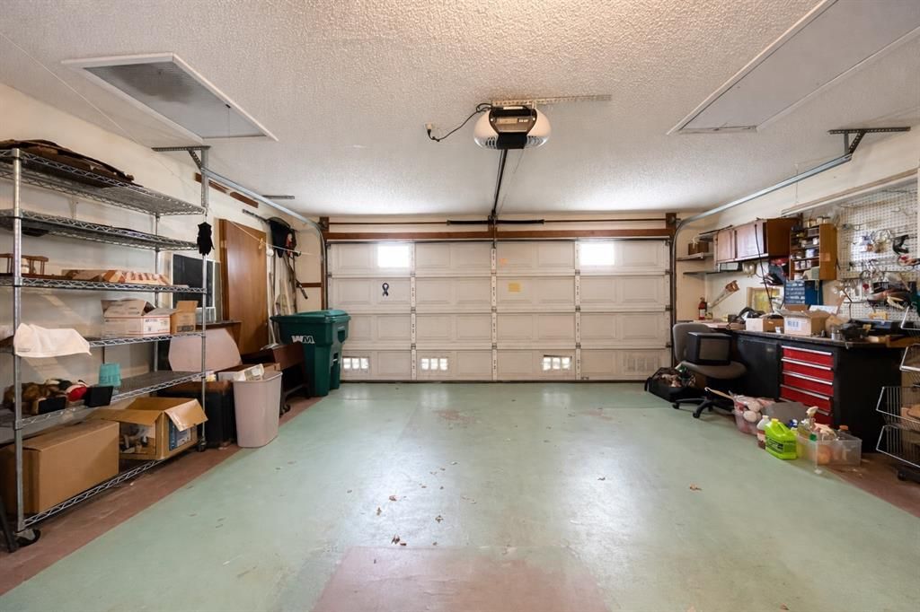 На продажу: $139,000 (2 спален, 2 ванн, 1292 Квадратных фут)