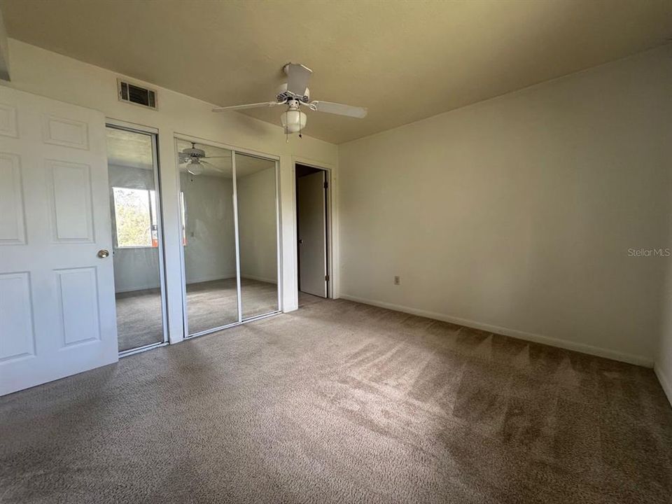 出租: $1,375 (2 贝兹, 2 浴室, 874 平方英尺)