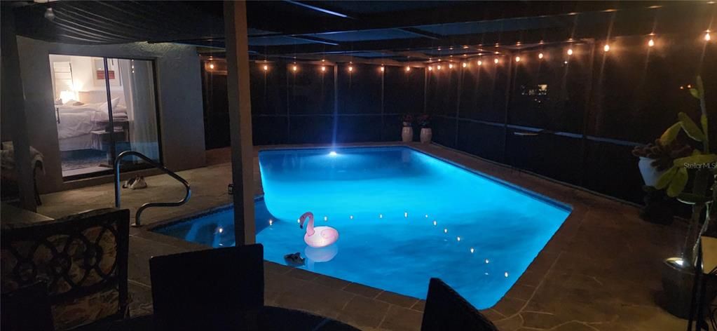 Activo con contrato: $649,999 (4 camas, 2 baños, 2147 Pies cuadrados)
