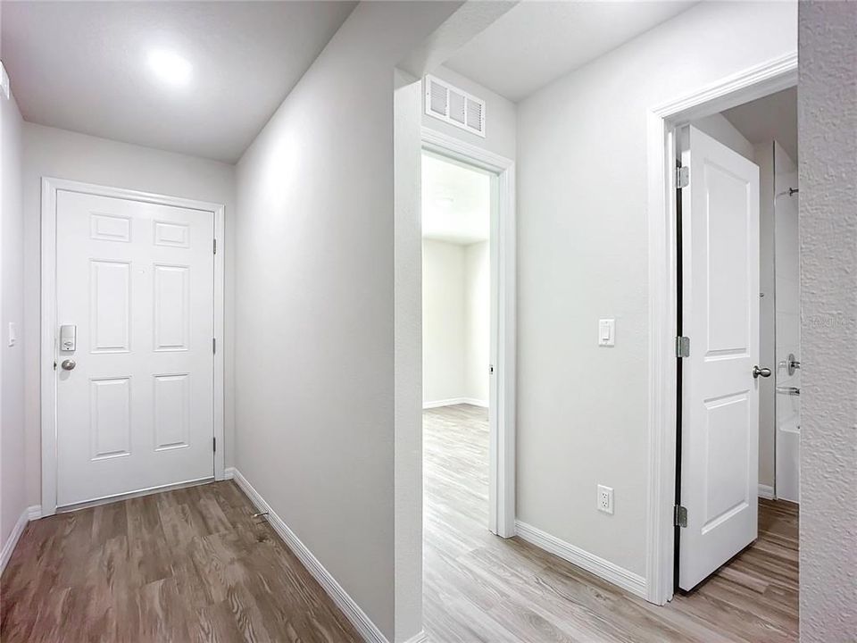 En Venta: $489,900 (4 camas, 0 baños, 1954 Pies cuadrados)