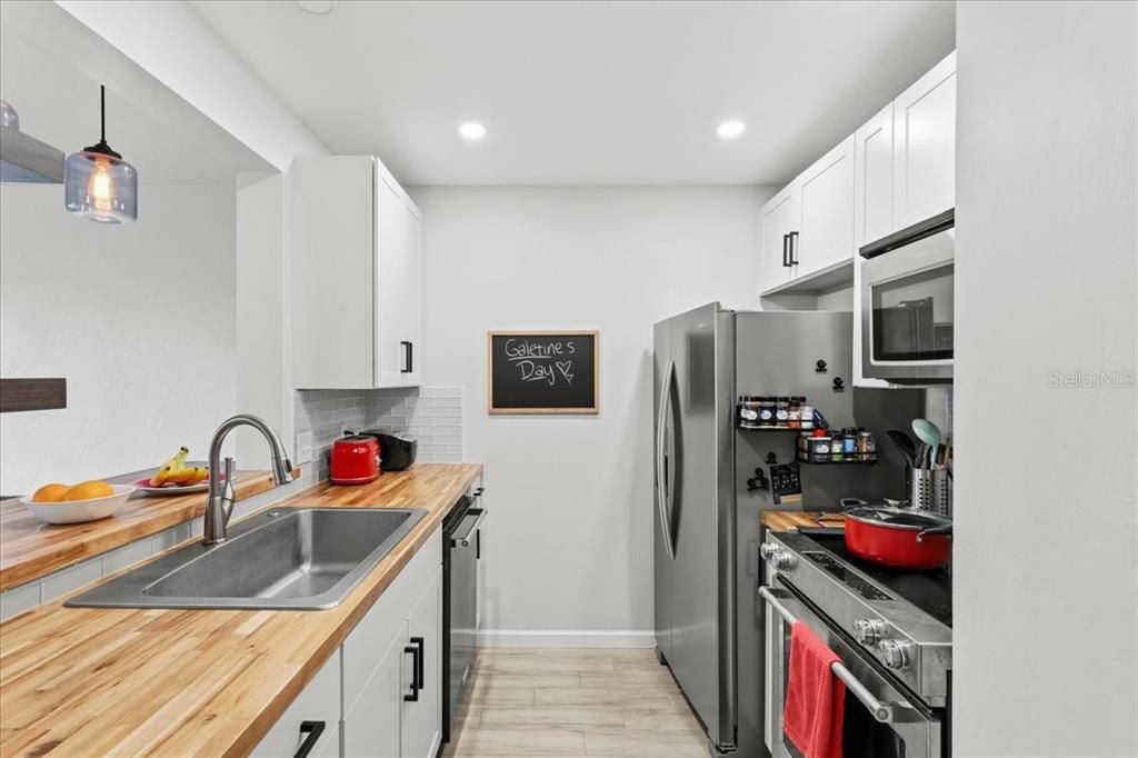 En Venta: $159,900 (2 camas, 1 baños, 938 Pies cuadrados)