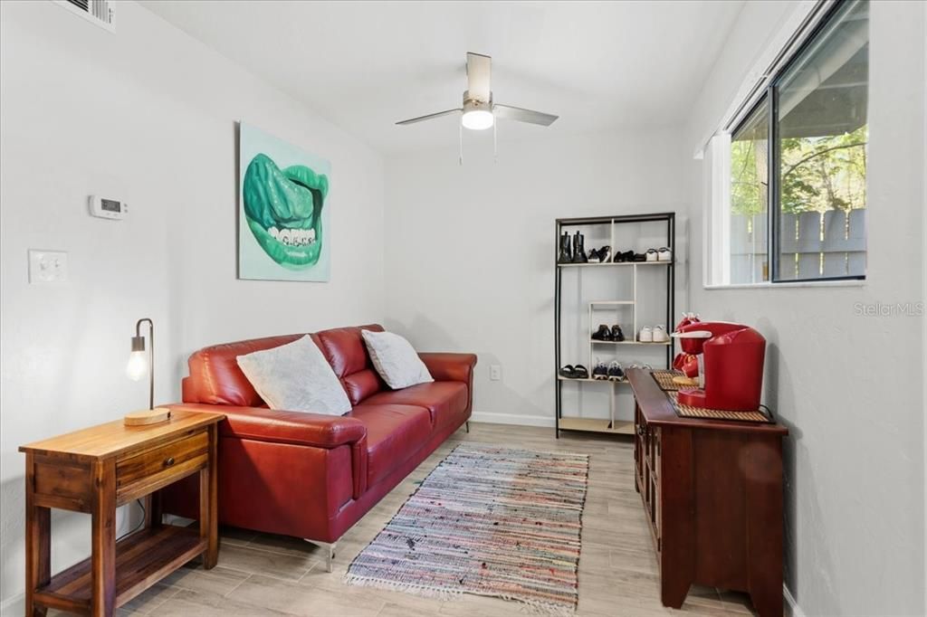 En Venta: $159,900 (2 camas, 1 baños, 938 Pies cuadrados)