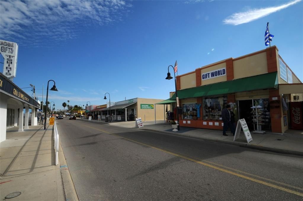 En Venta: $55,000 (0.17 acres)