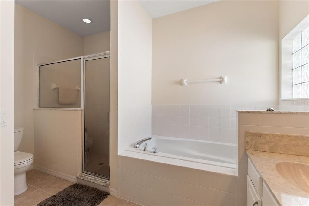 En Venta: $320,000 (2 camas, 2 baños, 1797 Pies cuadrados)