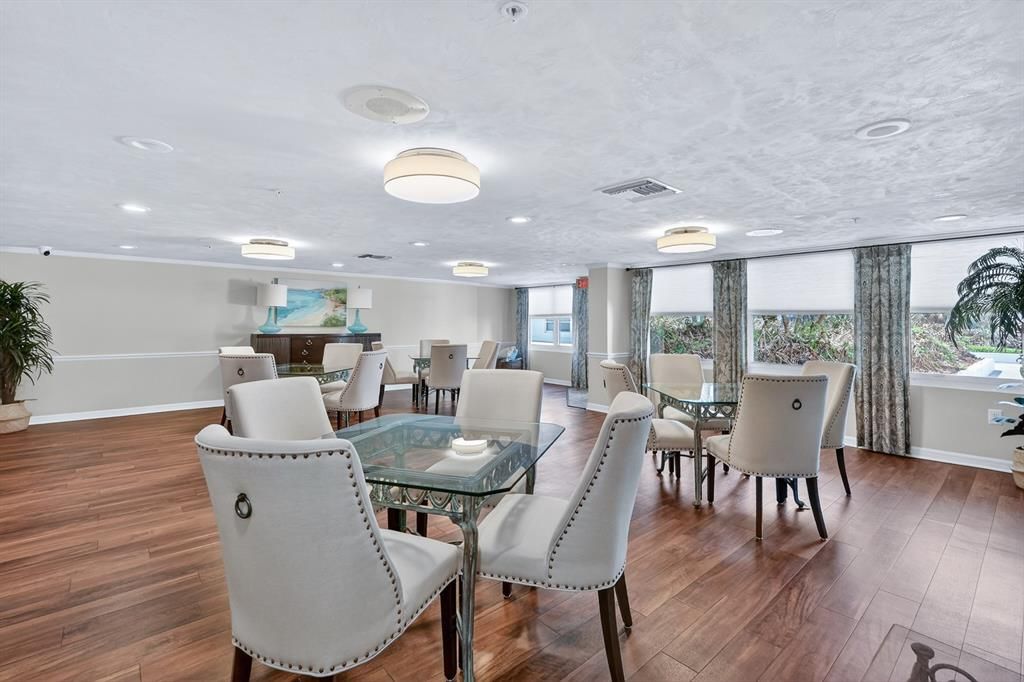 На продажу: $380,000 (2 спален, 2 ванн, 1745 Квадратных фут)