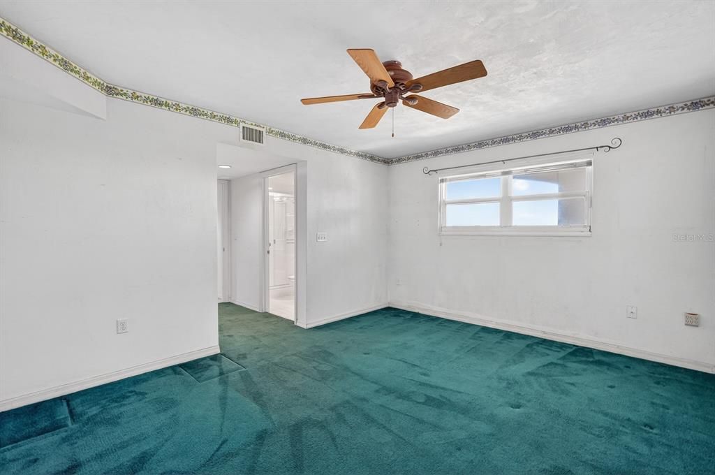 На продажу: $380,000 (2 спален, 2 ванн, 1745 Квадратных фут)