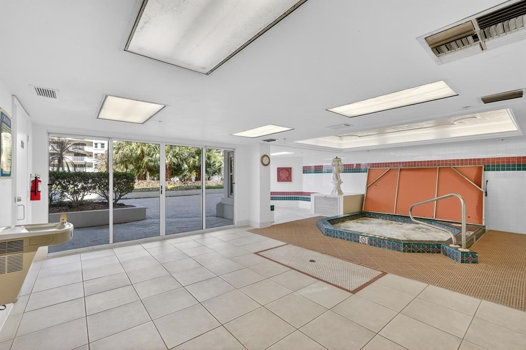 На продажу: $380,000 (2 спален, 2 ванн, 1745 Квадратных фут)