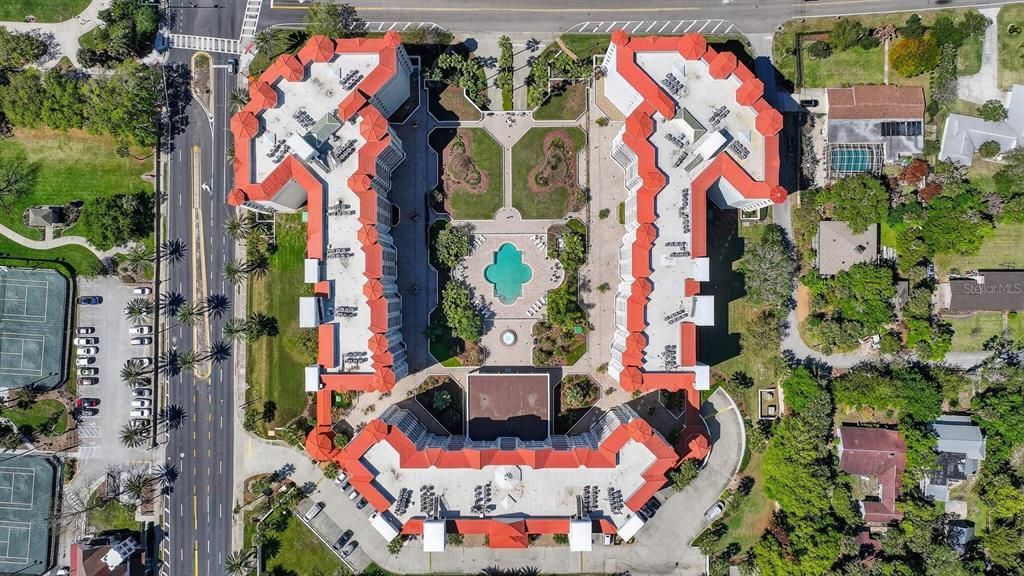 На продажу: $380,000 (2 спален, 2 ванн, 1745 Квадратных фут)