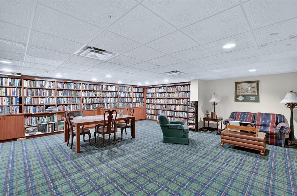 На продажу: $380,000 (2 спален, 2 ванн, 1745 Квадратных фут)