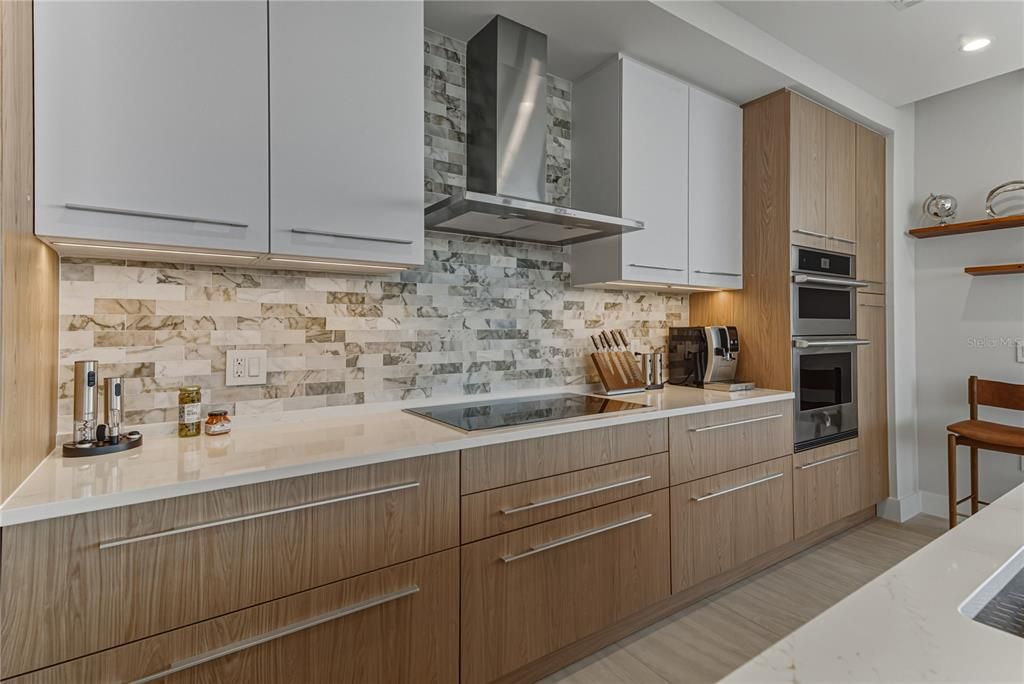 For Rent: $13,900 (3 beds, 3 baths, 2160 Square Feet)