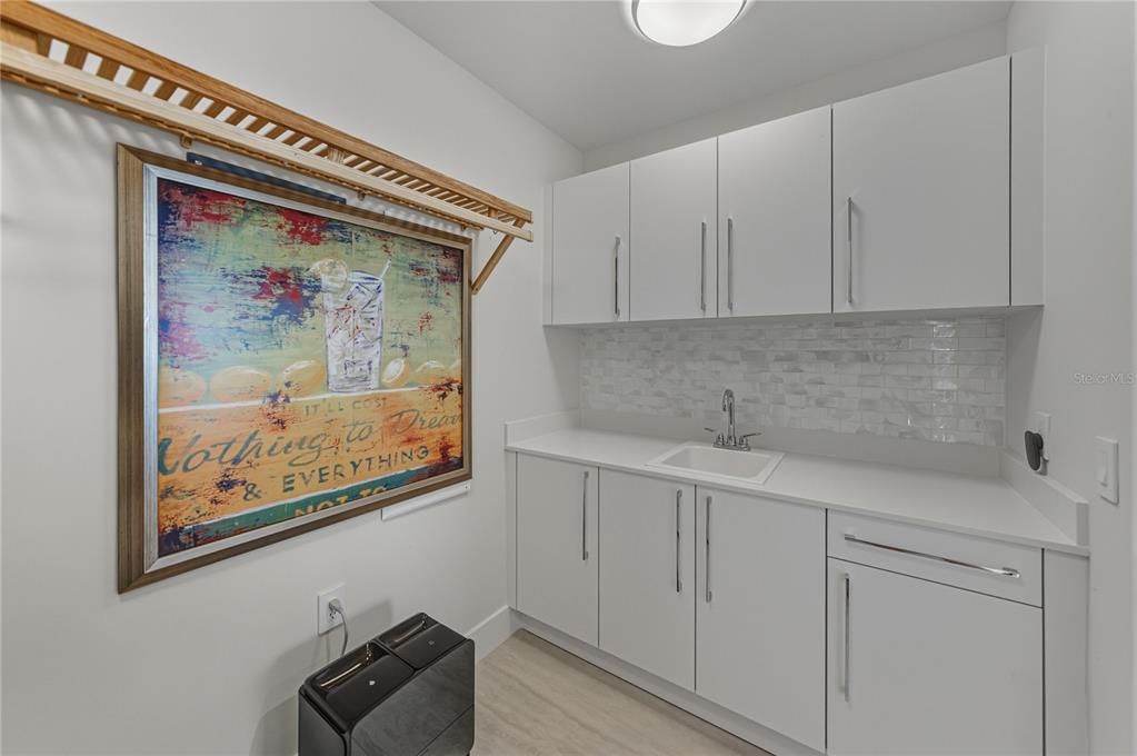 For Rent: $13,900 (3 beds, 3 baths, 2160 Square Feet)