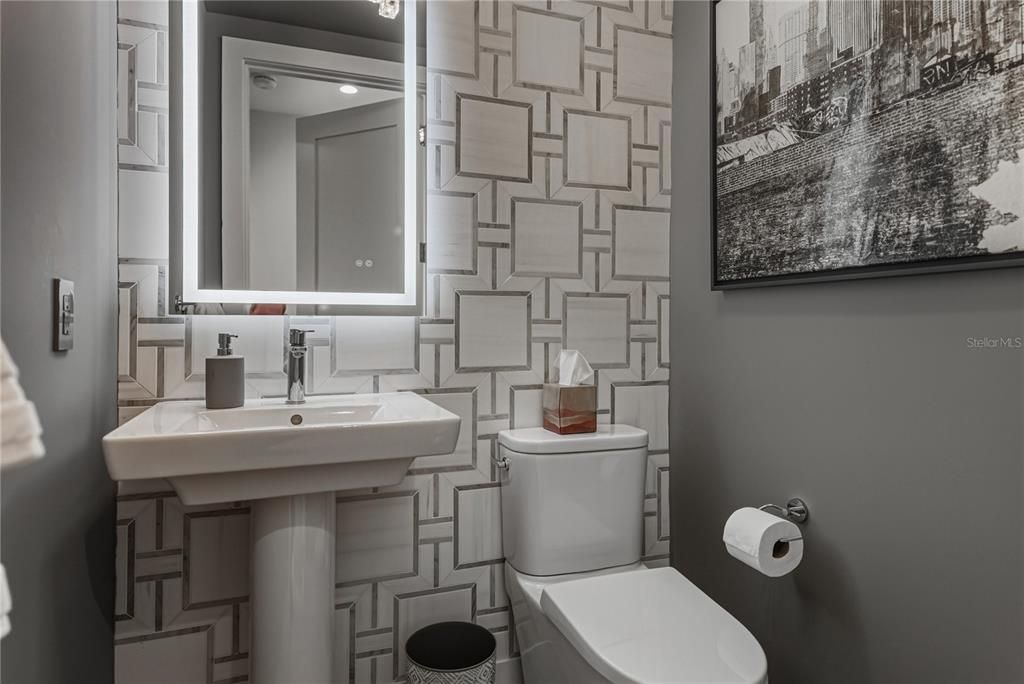 For Rent: $13,900 (3 beds, 3 baths, 2160 Square Feet)