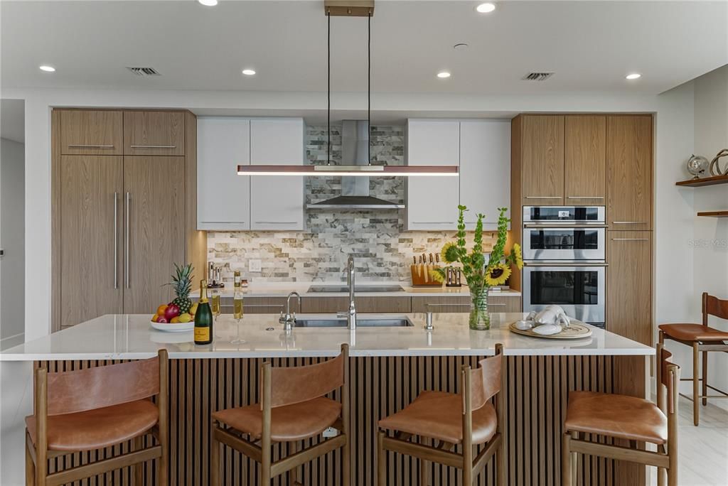 For Rent: $13,900 (3 beds, 3 baths, 2160 Square Feet)