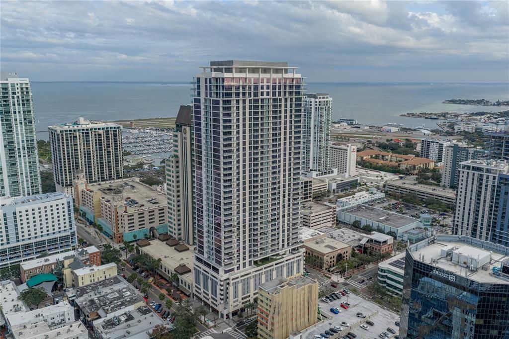 For Rent: $13,900 (3 beds, 3 baths, 2160 Square Feet)