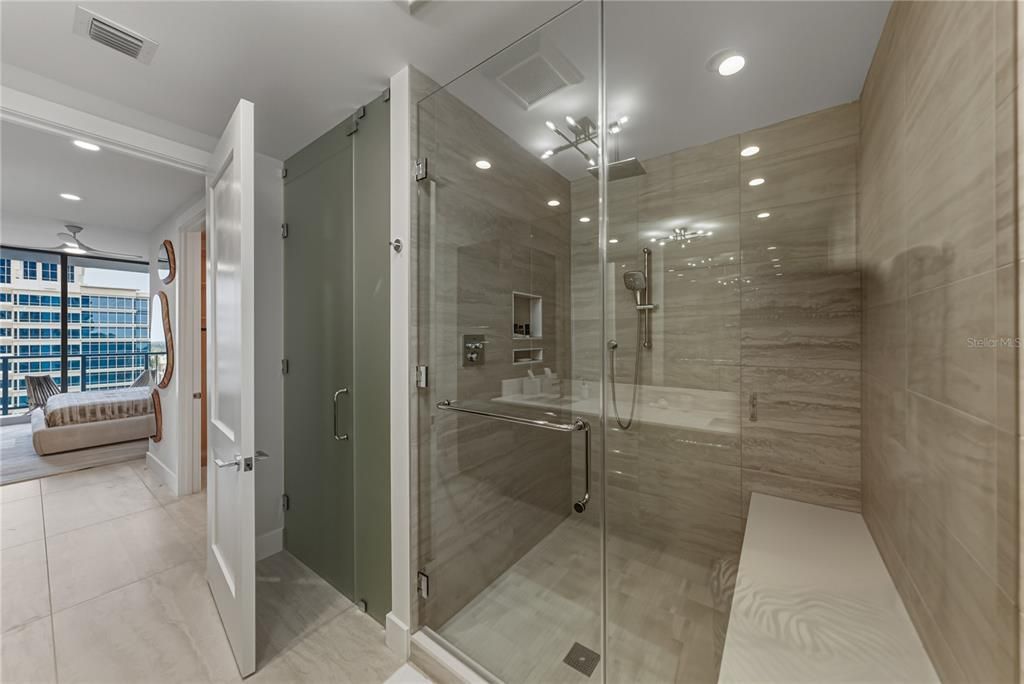For Rent: $13,900 (3 beds, 3 baths, 2160 Square Feet)