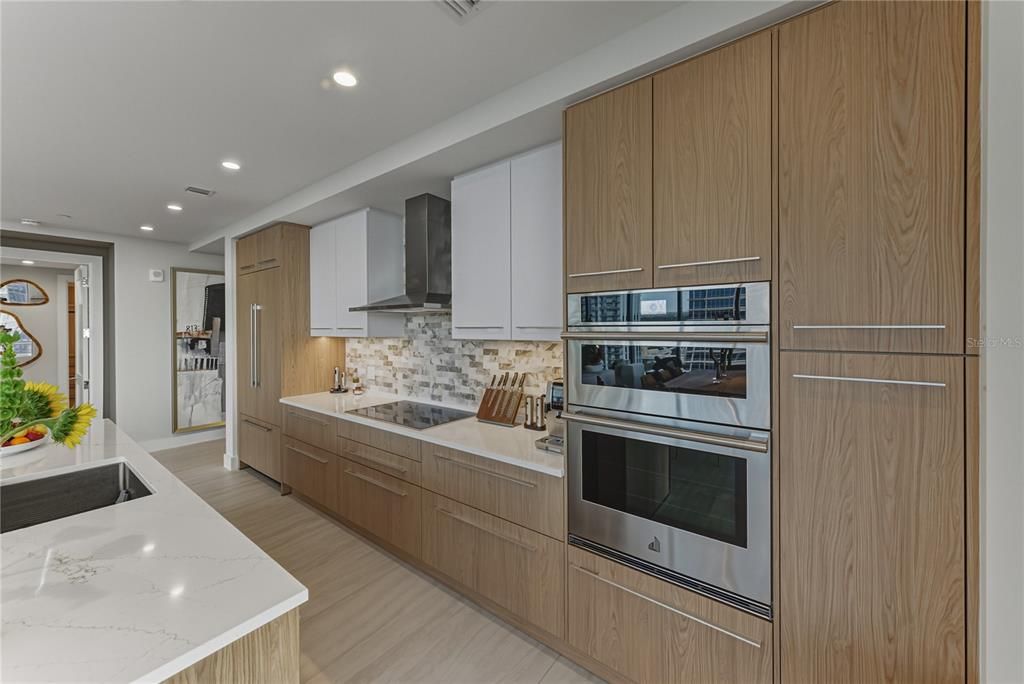 For Rent: $13,900 (3 beds, 3 baths, 2160 Square Feet)
