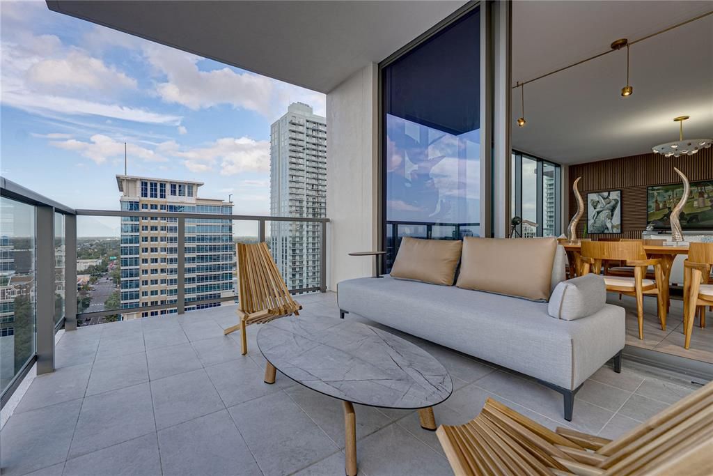 For Rent: $13,900 (3 beds, 3 baths, 2160 Square Feet)