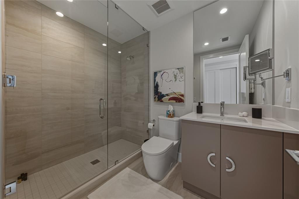 For Rent: $13,900 (3 beds, 3 baths, 2160 Square Feet)