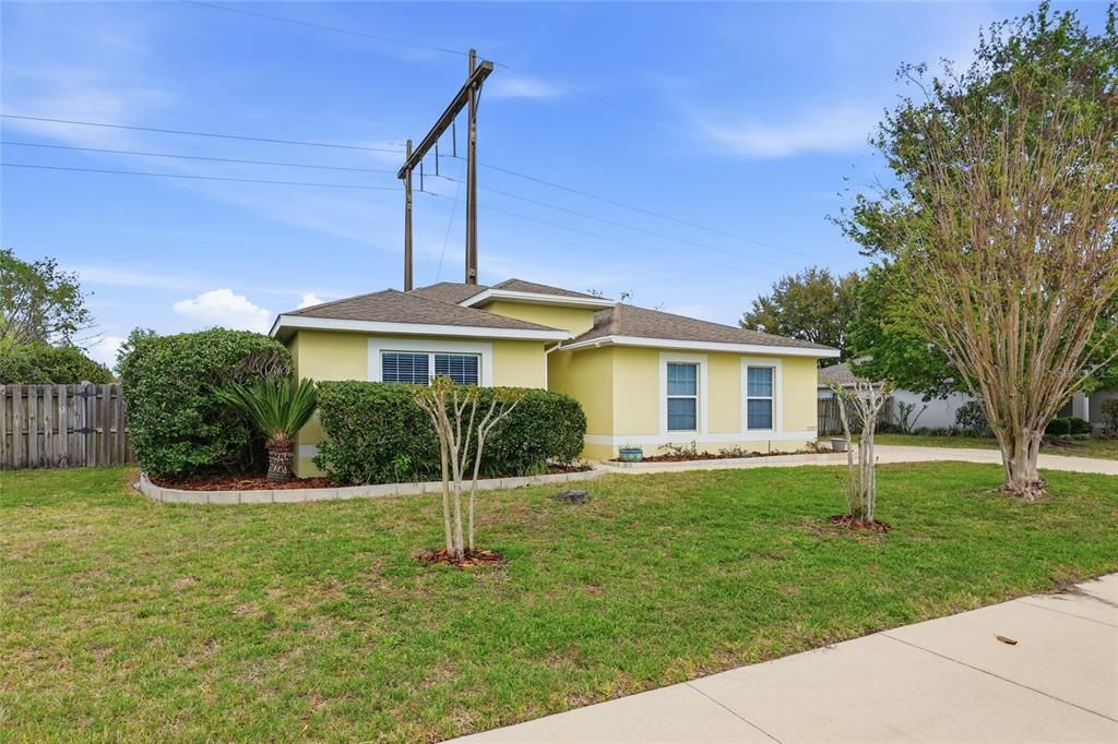 En Venta: $334,900 (3 camas, 2 baños, 1825 Pies cuadrados)