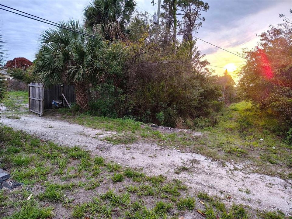 For Sale: $59,900 (0.17 acres)