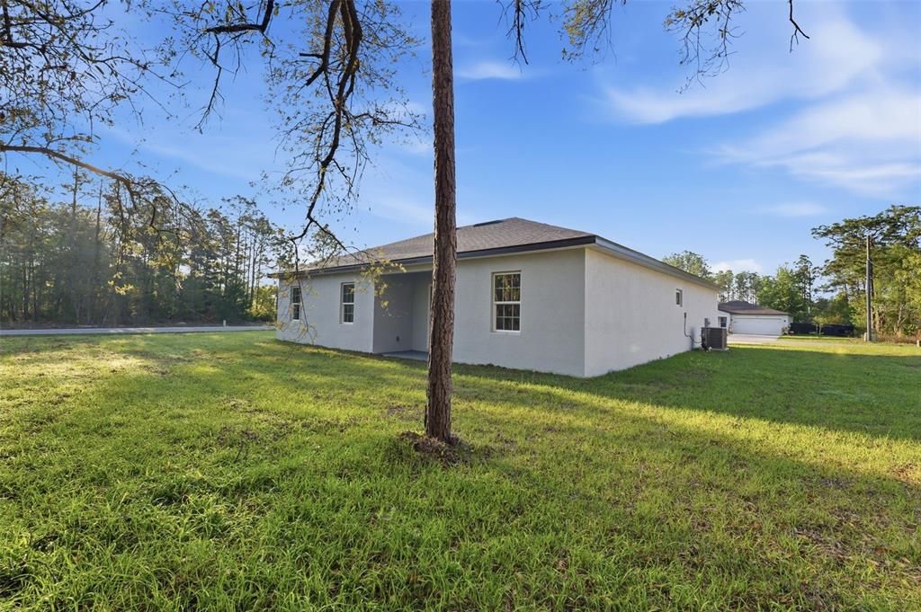 Activo con contrato: $284,900 (4 camas, 2 baños, 1799 Pies cuadrados)