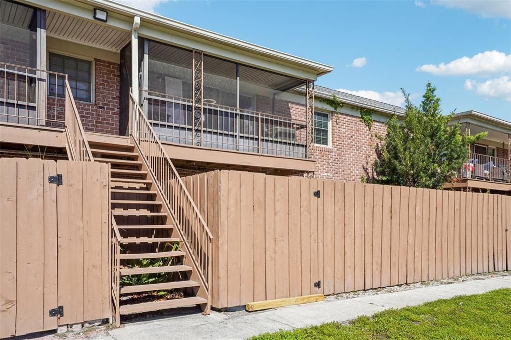 En Venta: $134,500 (2 camas, 1 baños, 891 Pies cuadrados)