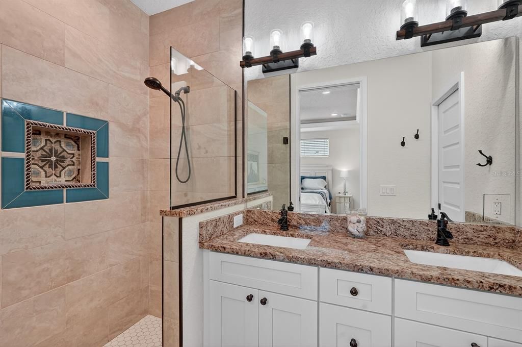 На продажу: $624,900 (3 спален, 2 ванн, 1725 Квадратных фут)