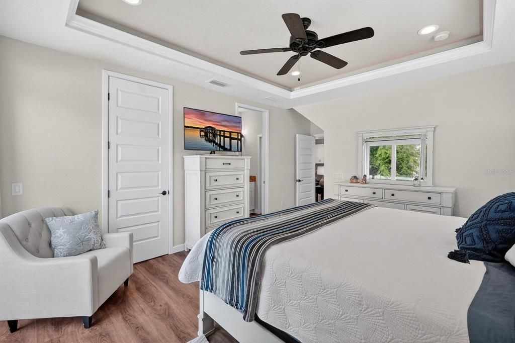 На продажу: $624,900 (3 спален, 2 ванн, 1725 Квадратных фут)