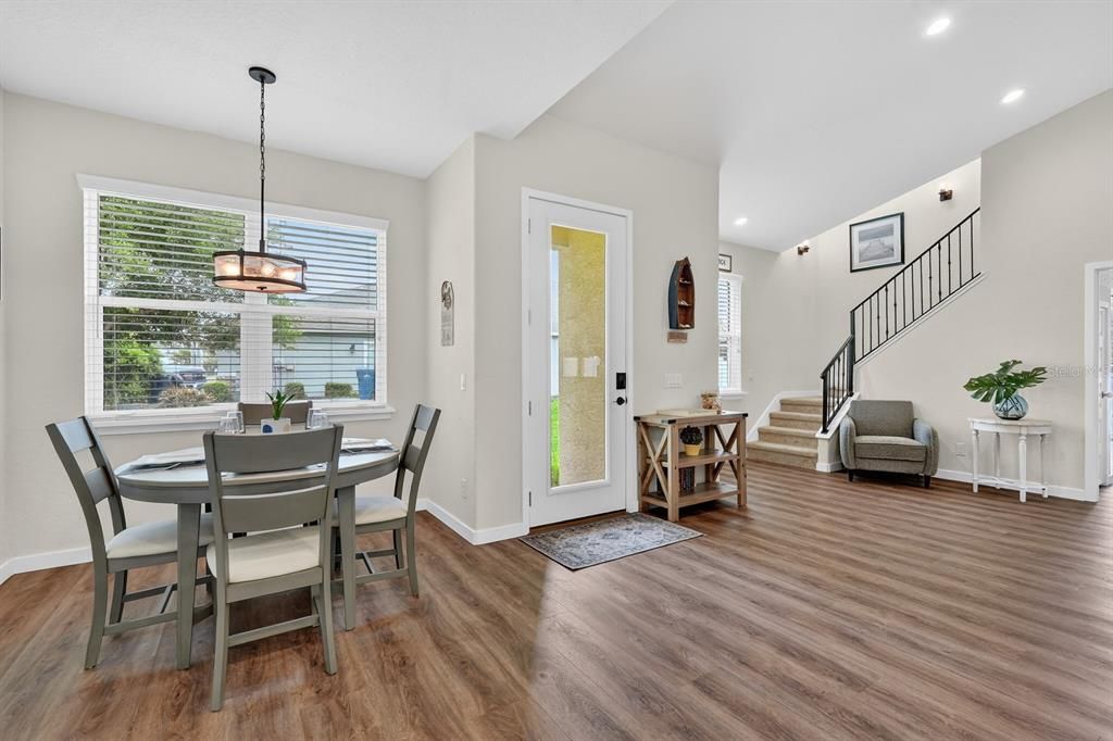 На продажу: $624,900 (3 спален, 2 ванн, 1725 Квадратных фут)