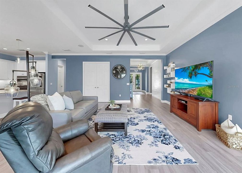Activo con contrato: $949,000 (3 camas, 3 baños, 2963 Pies cuadrados)