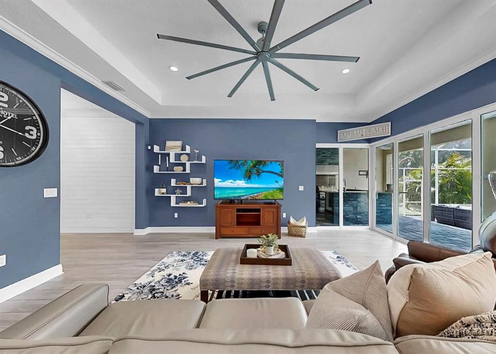 Activo con contrato: $949,000 (3 camas, 3 baños, 2963 Pies cuadrados)