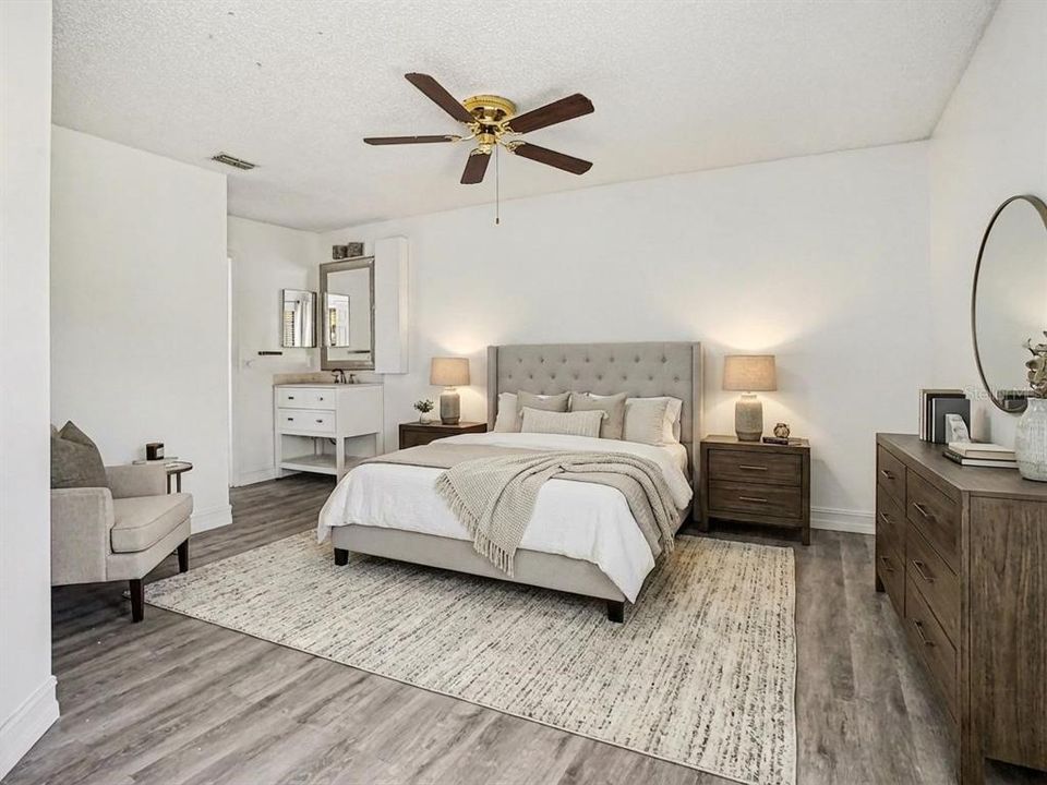 En Venta: $175,000 (2 camas, 2 baños, 1070 Pies cuadrados)