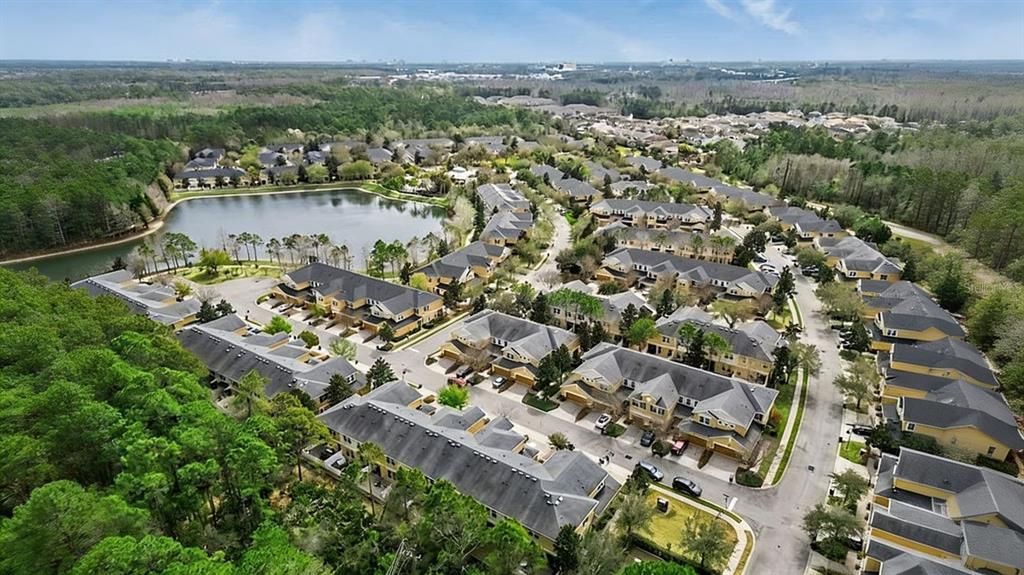 Под контрактом: $369,990 (3 спален, 2 ванн, 1512 Квадратных фут)