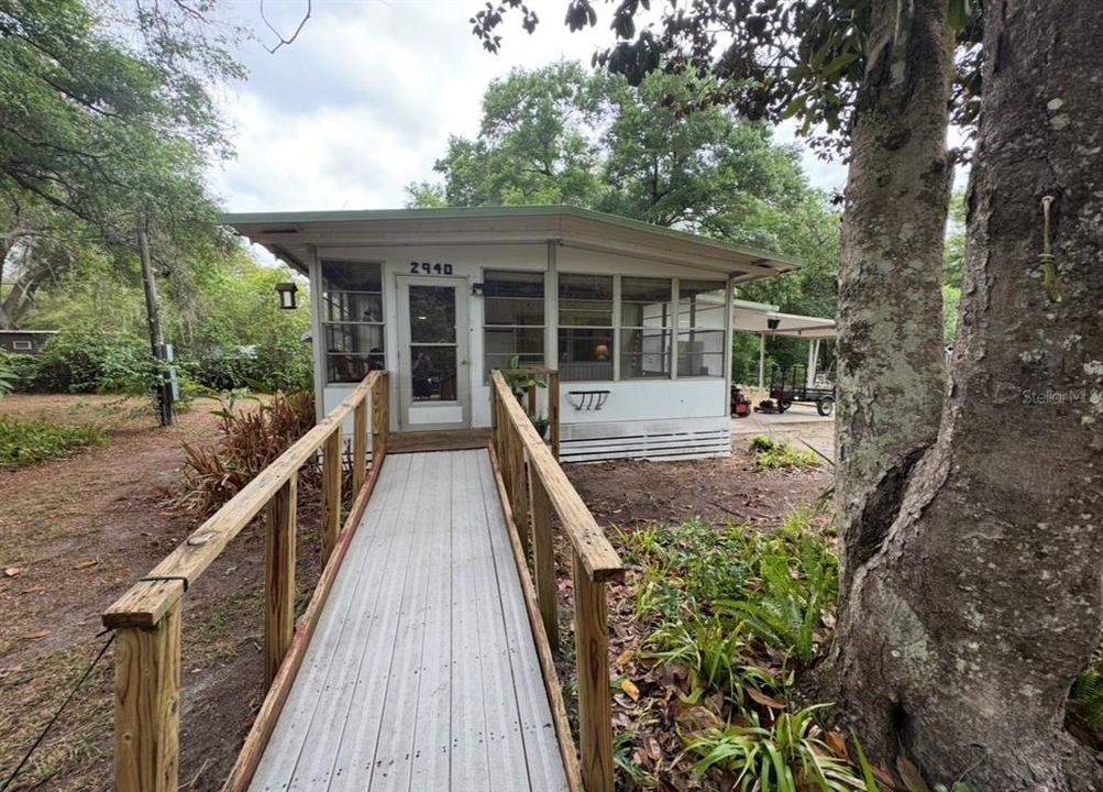 Recently Sold: $65,000 (2 beds, 2 baths, 880 Square Feet)