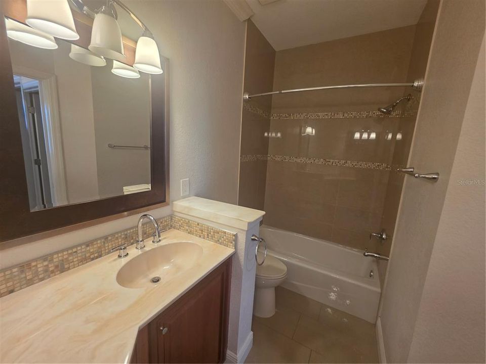 На продажу: $315,000 (3 спален, 2 ванн, 1586 Квадратных фут)