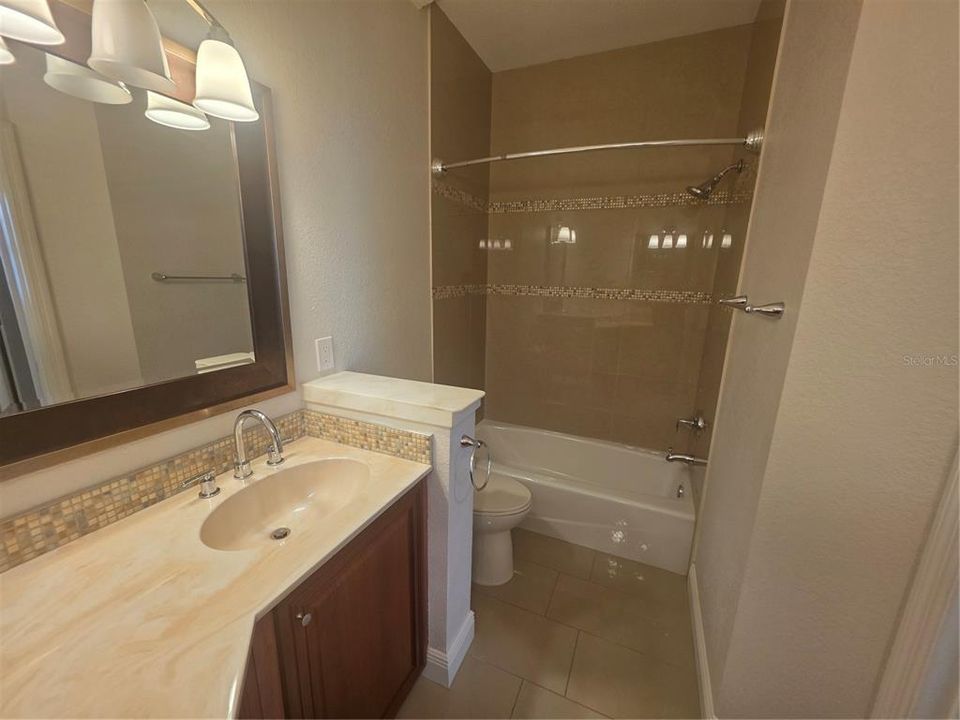 На продажу: $315,000 (3 спален, 2 ванн, 1586 Квадратных фут)