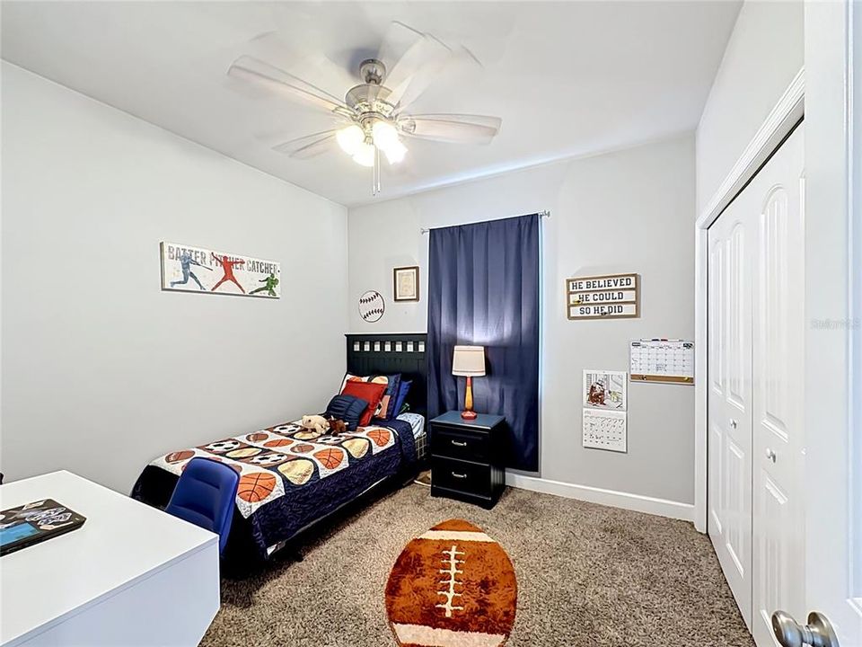 For Sale: $279,000 (3 beds, 2 baths, 1372 Square Feet)