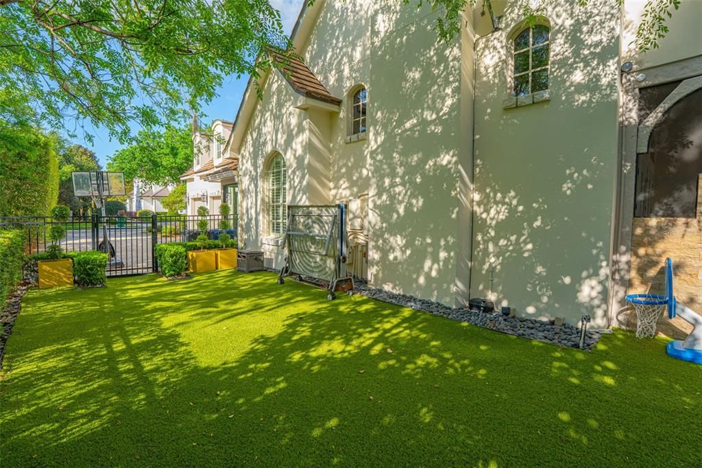 На продажу: $2,699,000 (4 спален, 4 ванн, 4356 Квадратных фут)
