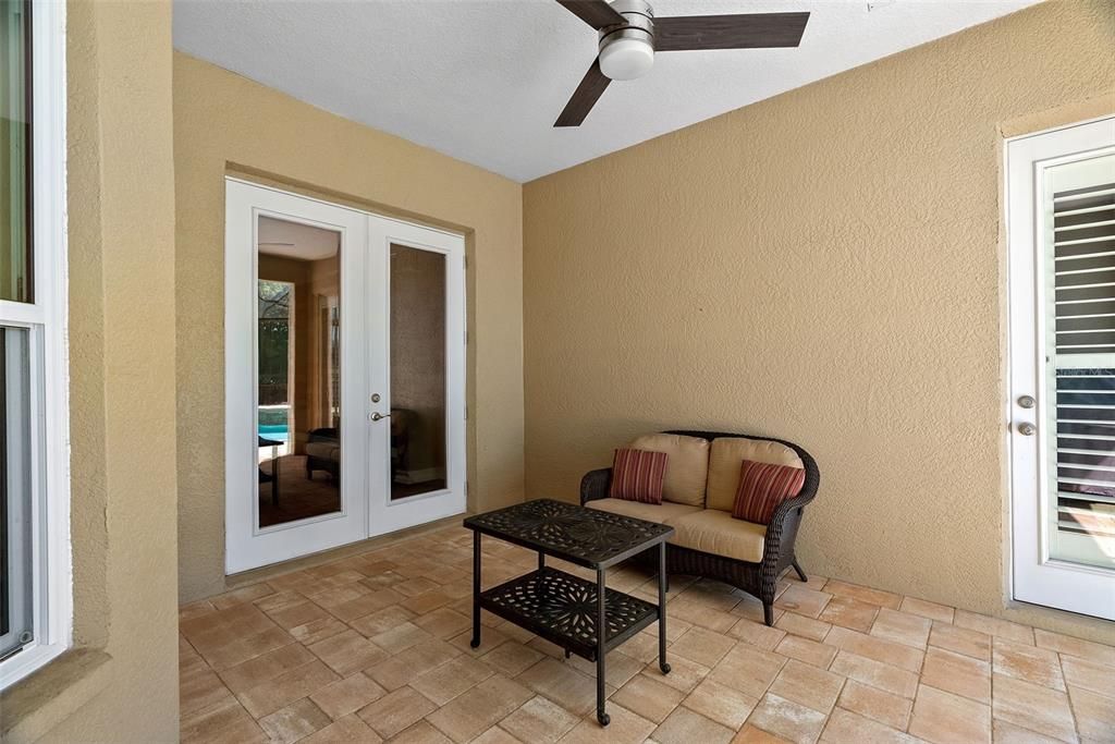 Activo con contrato: $735,000 (4 camas, 3 baños, 3625 Pies cuadrados)