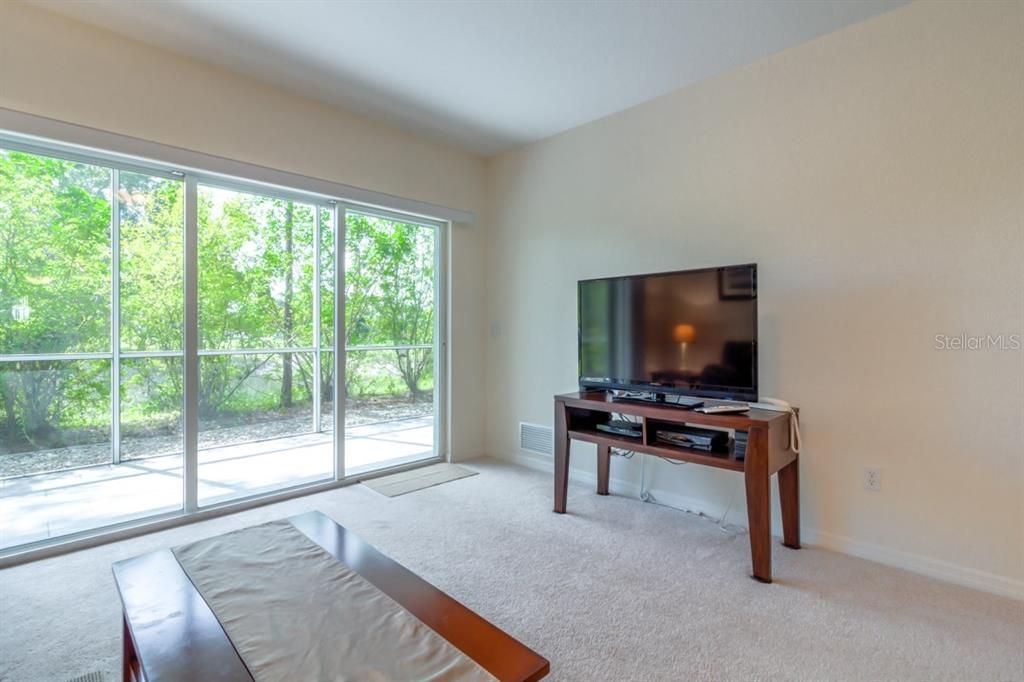 For Rent: $4,000 (2 beds, 2 baths, 1230 Square Feet)