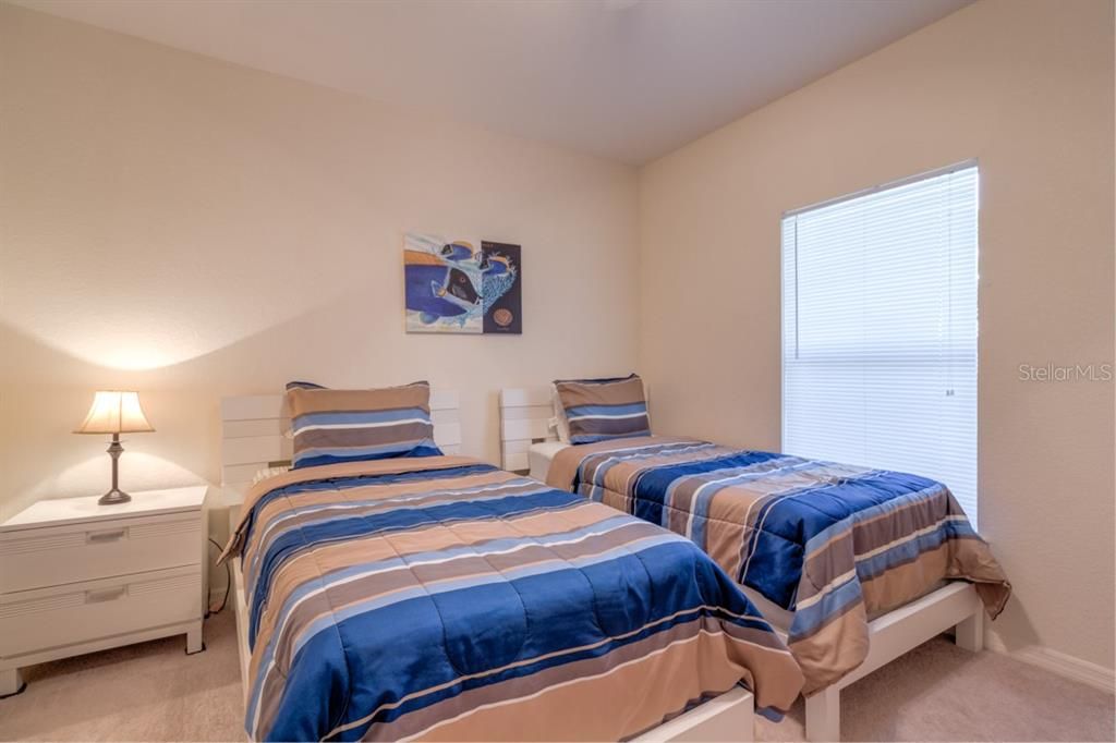 For Rent: $4,000 (2 beds, 2 baths, 1230 Square Feet)