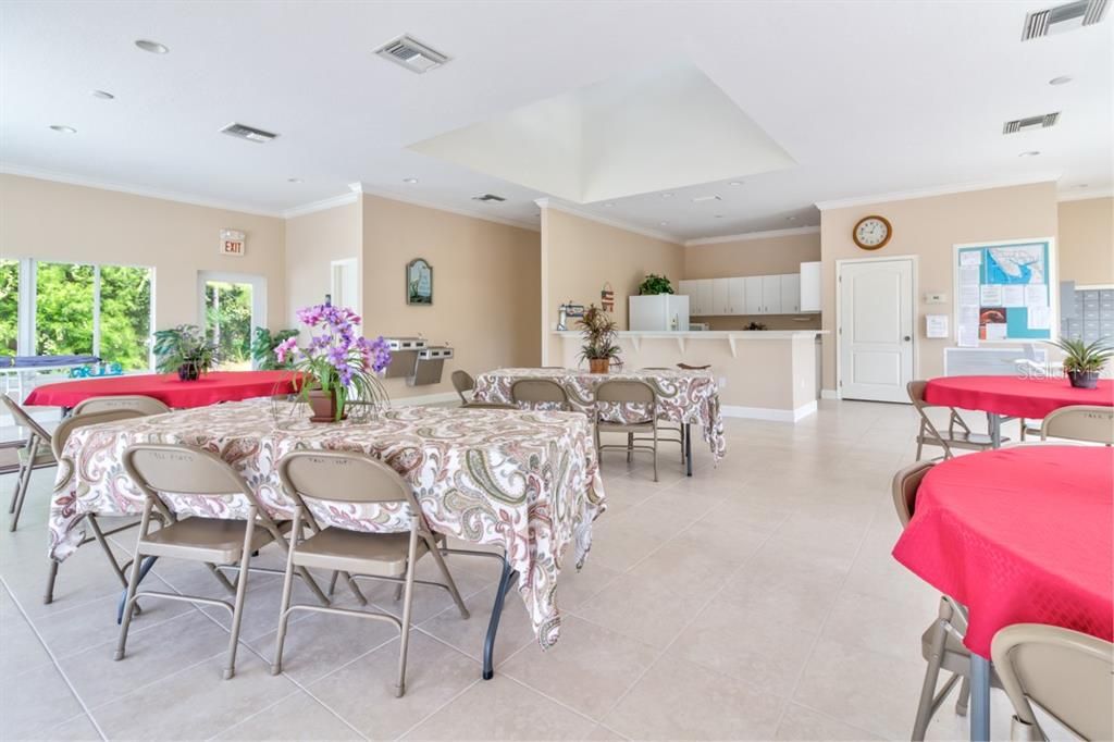 For Rent: $4,000 (2 beds, 2 baths, 1230 Square Feet)