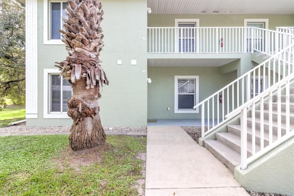 For Rent: $4,000 (2 beds, 2 baths, 1230 Square Feet)