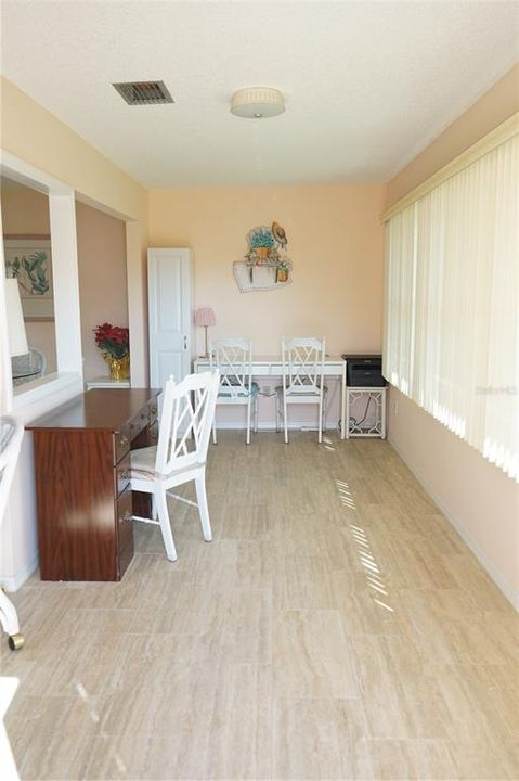Active With Contract: $124,500 (2 beds, 2 baths, 1120 Square Feet)
