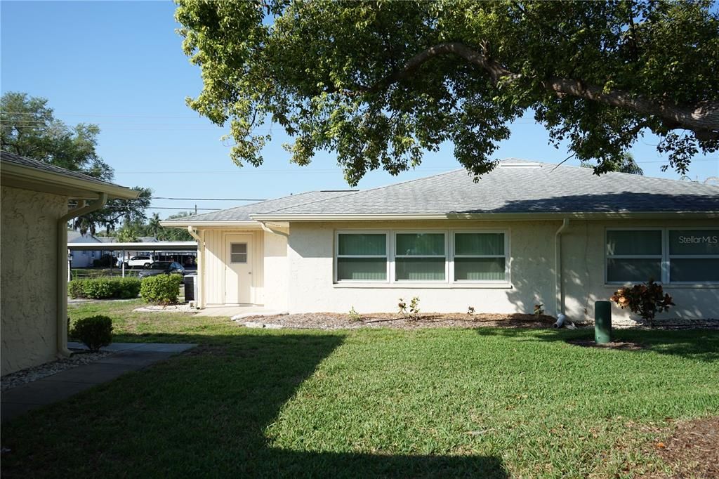 Active With Contract: $124,500 (2 beds, 2 baths, 1120 Square Feet)